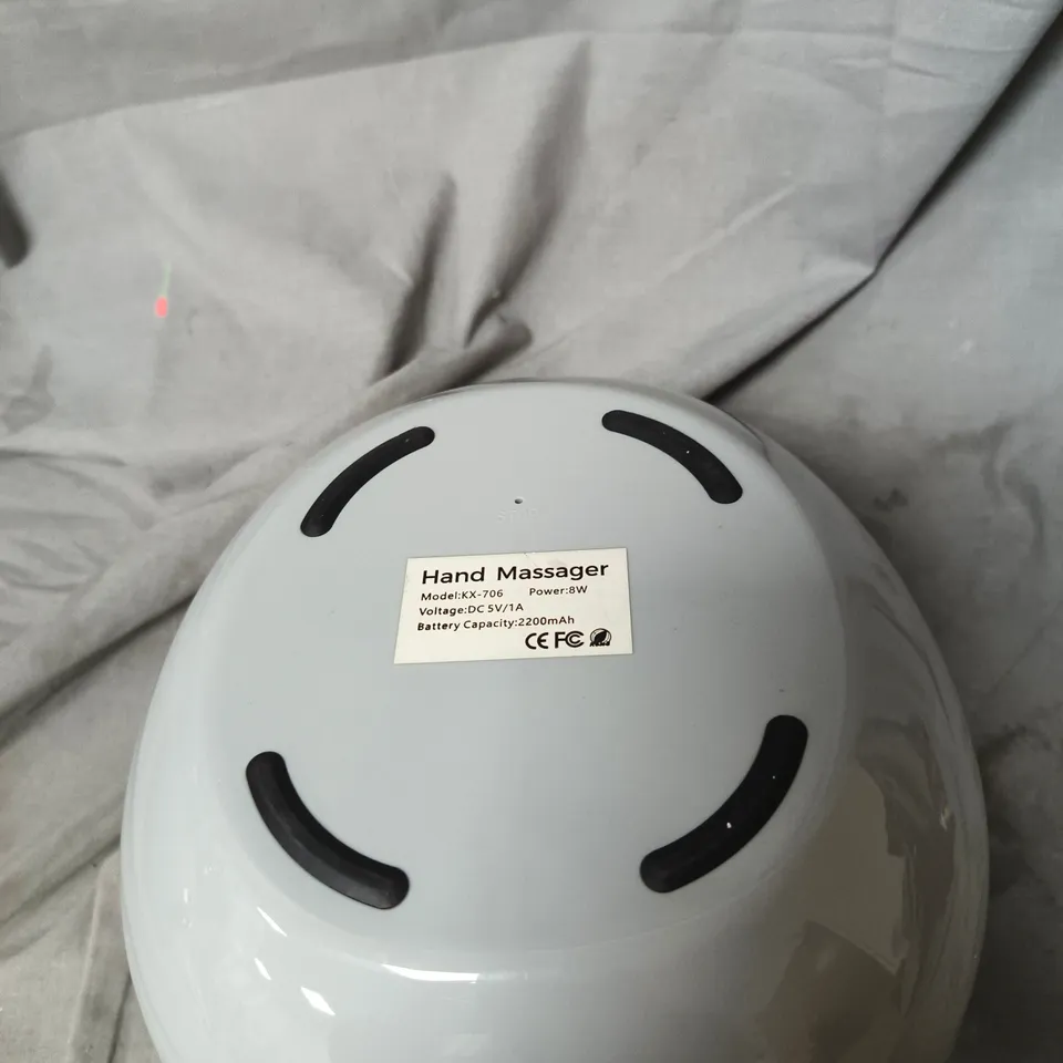 SOULSMART HAND MASSAGER – WHITE DOME, MODEL KX-706. UNBOXED. NO ACCESSORIES
