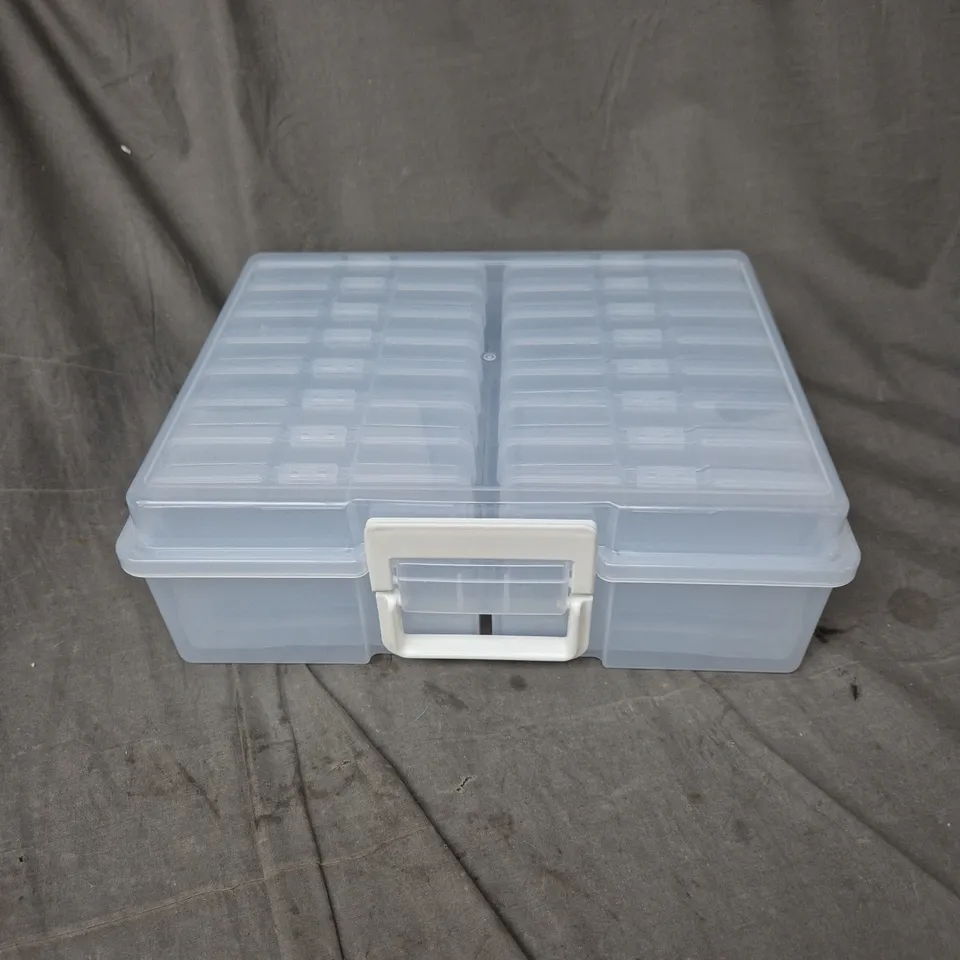 CLEAR PLASTIC STORAGE ORGANIZER WITH 16 SMALL COMPARTMENTS