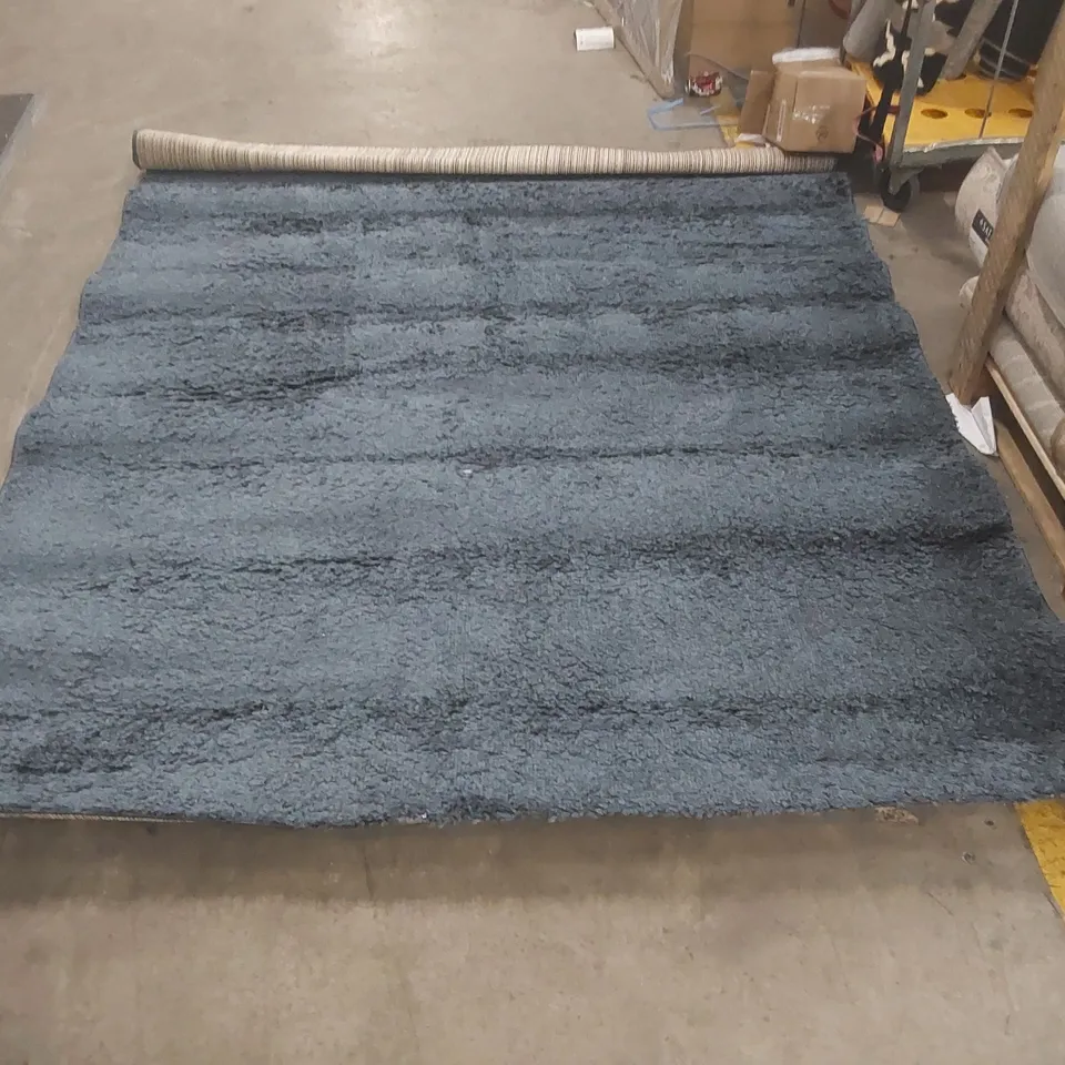 QUALITY SHAGGY LUSH DARK BLUE RUG - 200 x 290cm