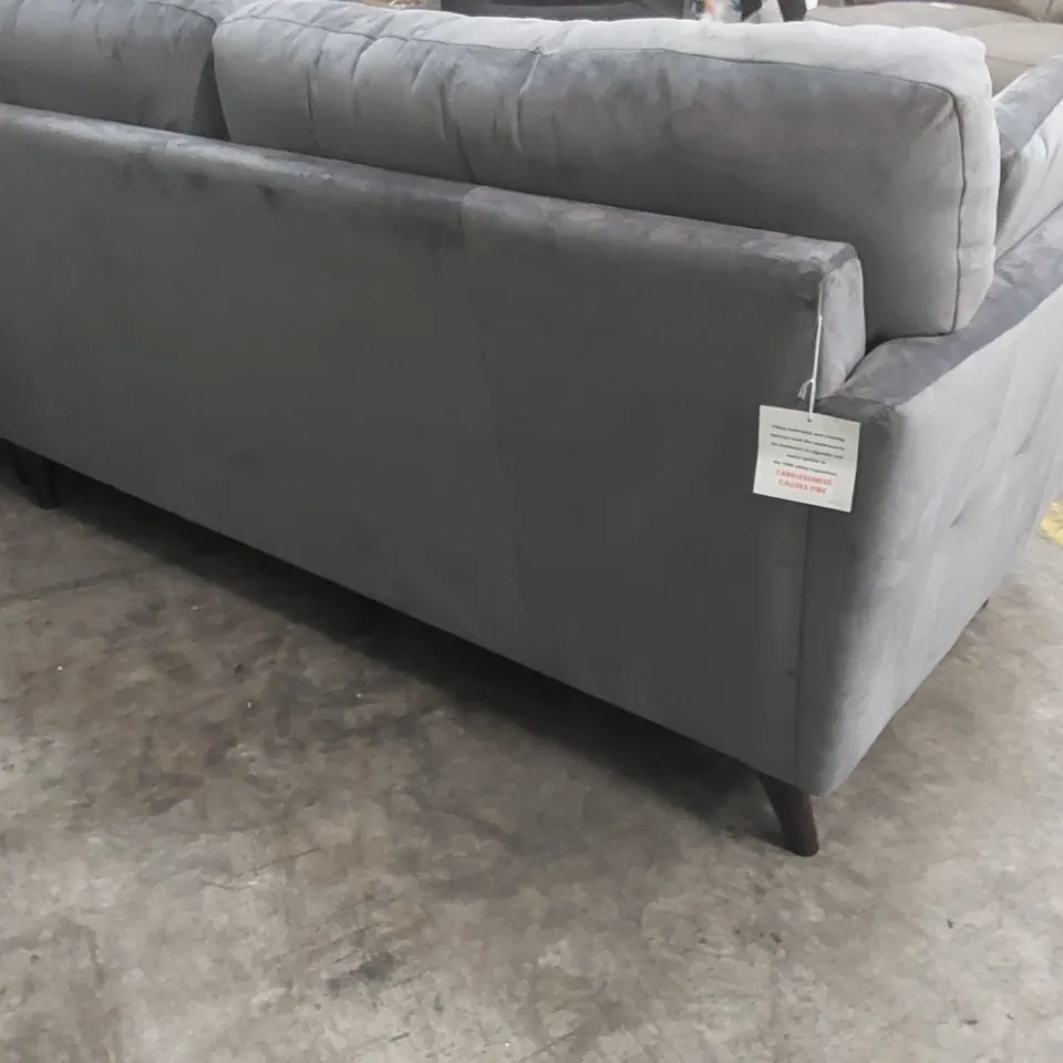 QUALITY DESIGNER FERNDALE VELVET UPHOLSTERED CORNER CHAISE SOFA