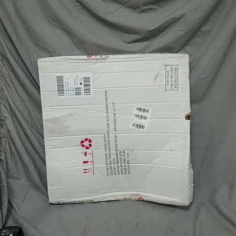 CHRISTMAS TREE SHAPED LIGHT DISPLAY