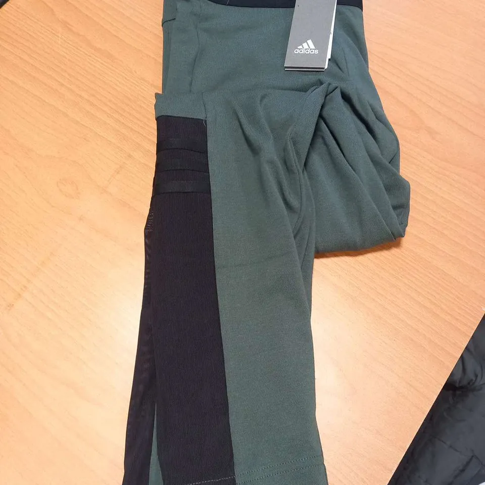 ADIDAS BS2371 TAKEOVER TIGHT SIZE L