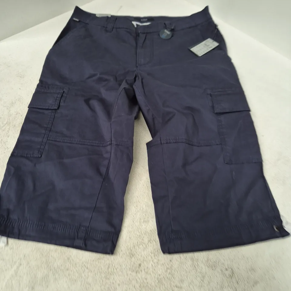 Men's Navy Cargo Shorts, UK 33R, EUREX label
