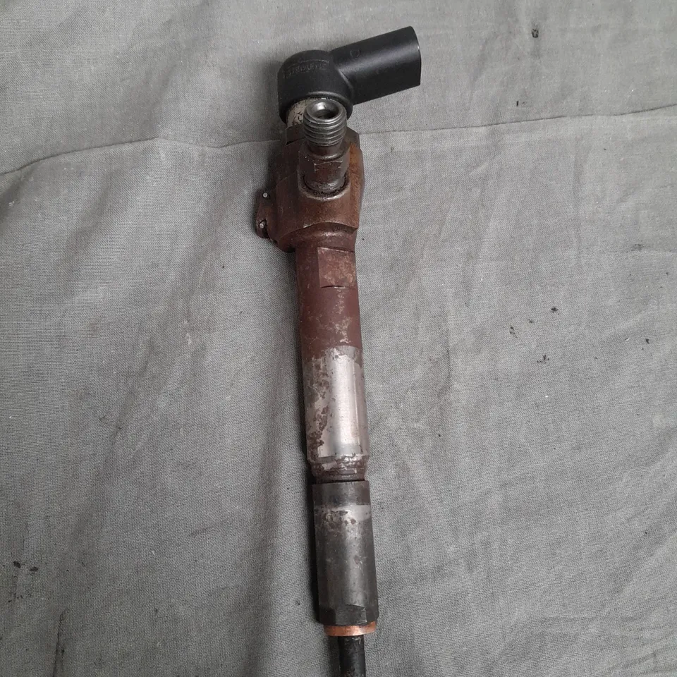 UNBRANDED FUEL  INJECTOR 