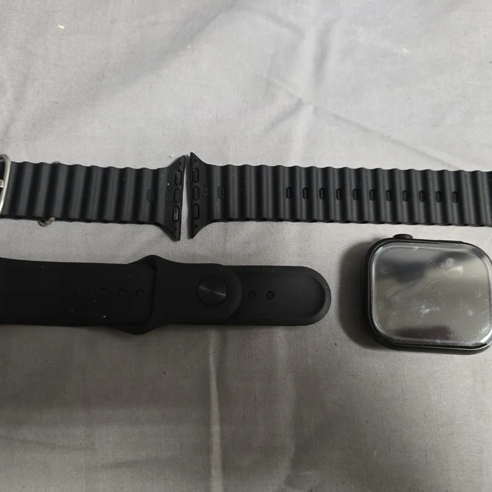 C900 PROMAX SMART WATCH – BOXED WITH TWO REPLACEMENT BANDS