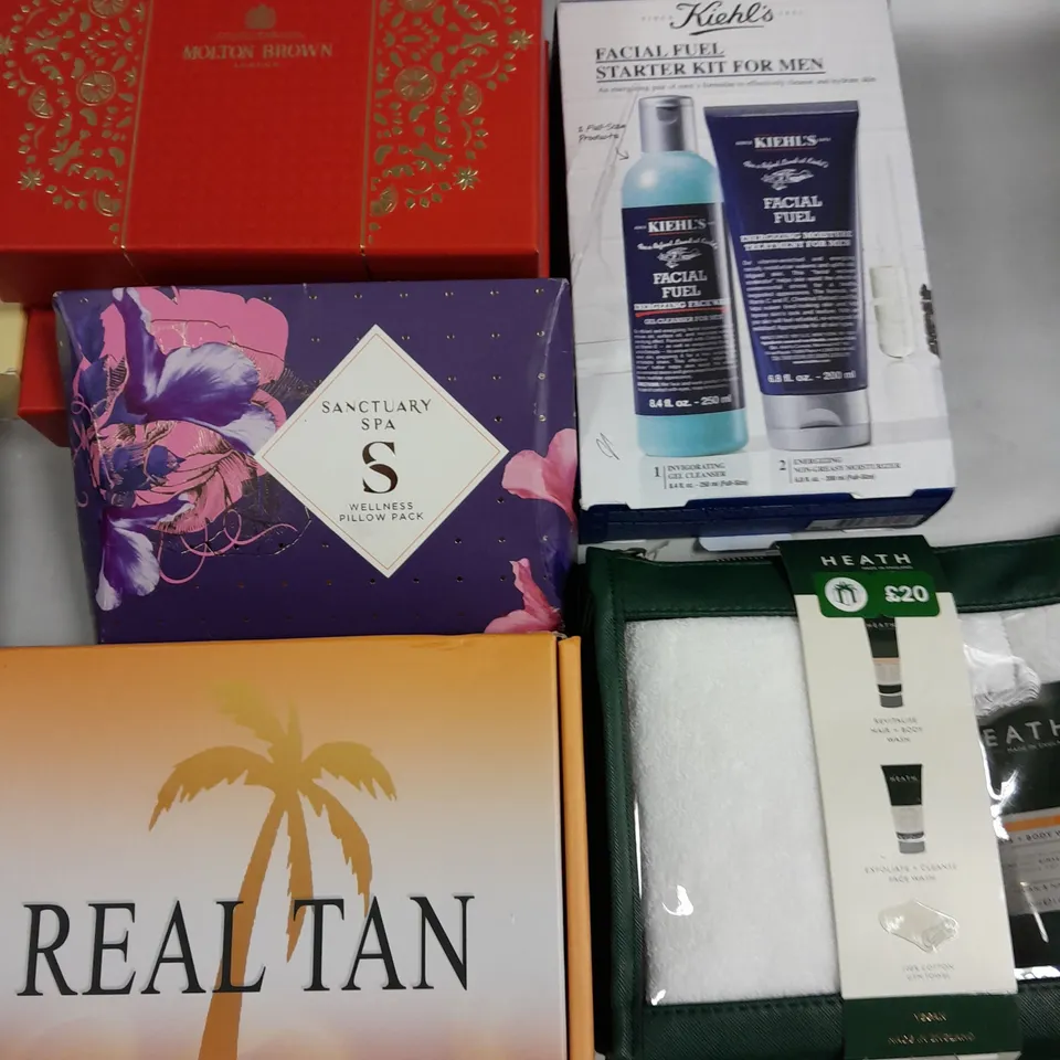LOT OF 18 ASSORTED HEALTH AND BEAUTY GIFT SETS TO INCLUDE BODY SHOP, SANCTUARY SPA AND SO...