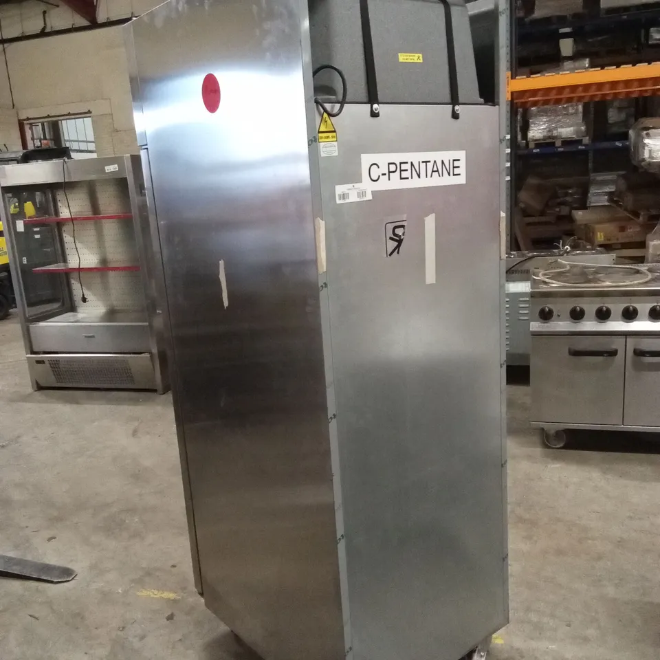 HOSHIZAKI F 70-4 C DR U ADVANCE 1-DOOR FREEZER CABINET