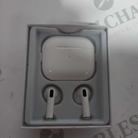 BOXED LEEMTKXXE EARPHONES 