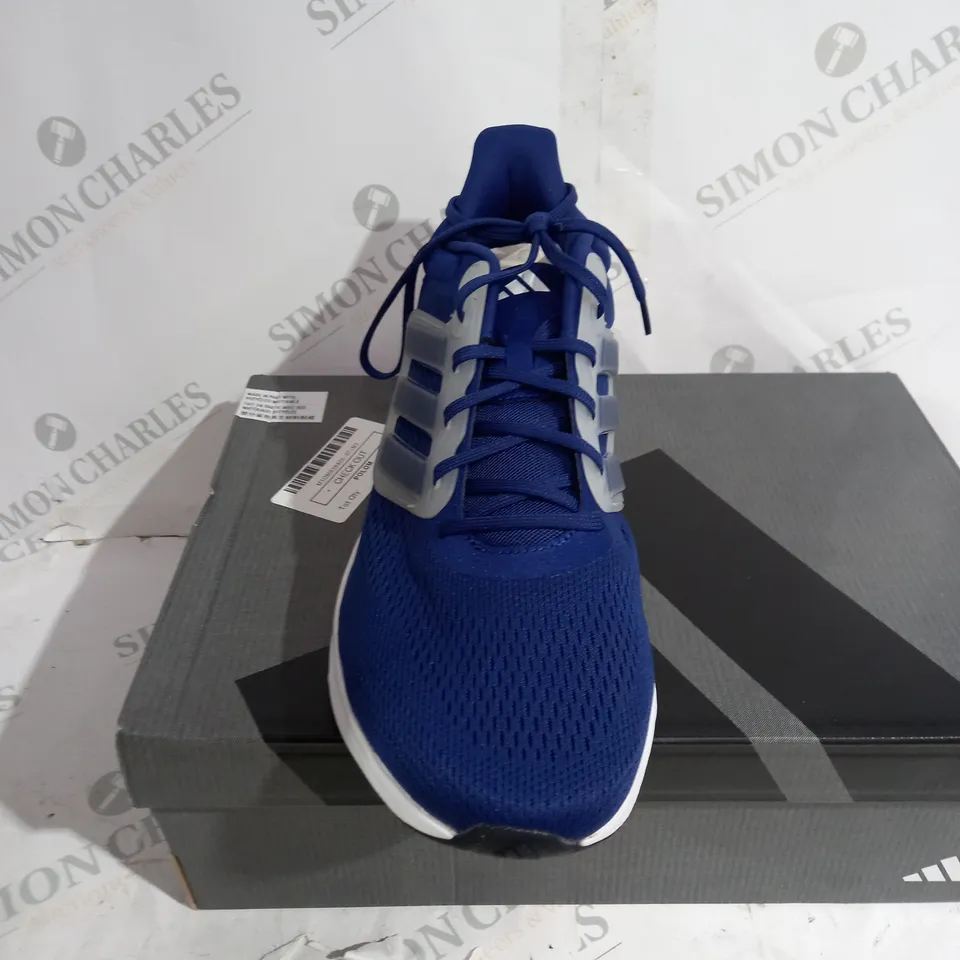 BOXED PAIR OF ULTRABOUNCE HP5774 TRAINERS IN BLUE - SIZE: UK 12.5