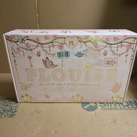 SEALED PLOUISE ALL OF US ARE LITTLE FRAGILE BABE BEAUTY GIFT BOX
