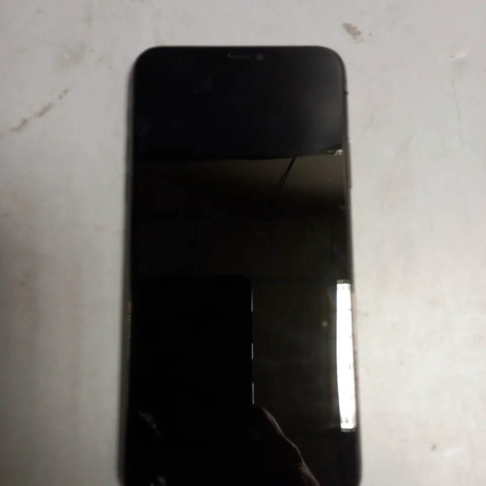 UNBOXED APPLE IPHONE 