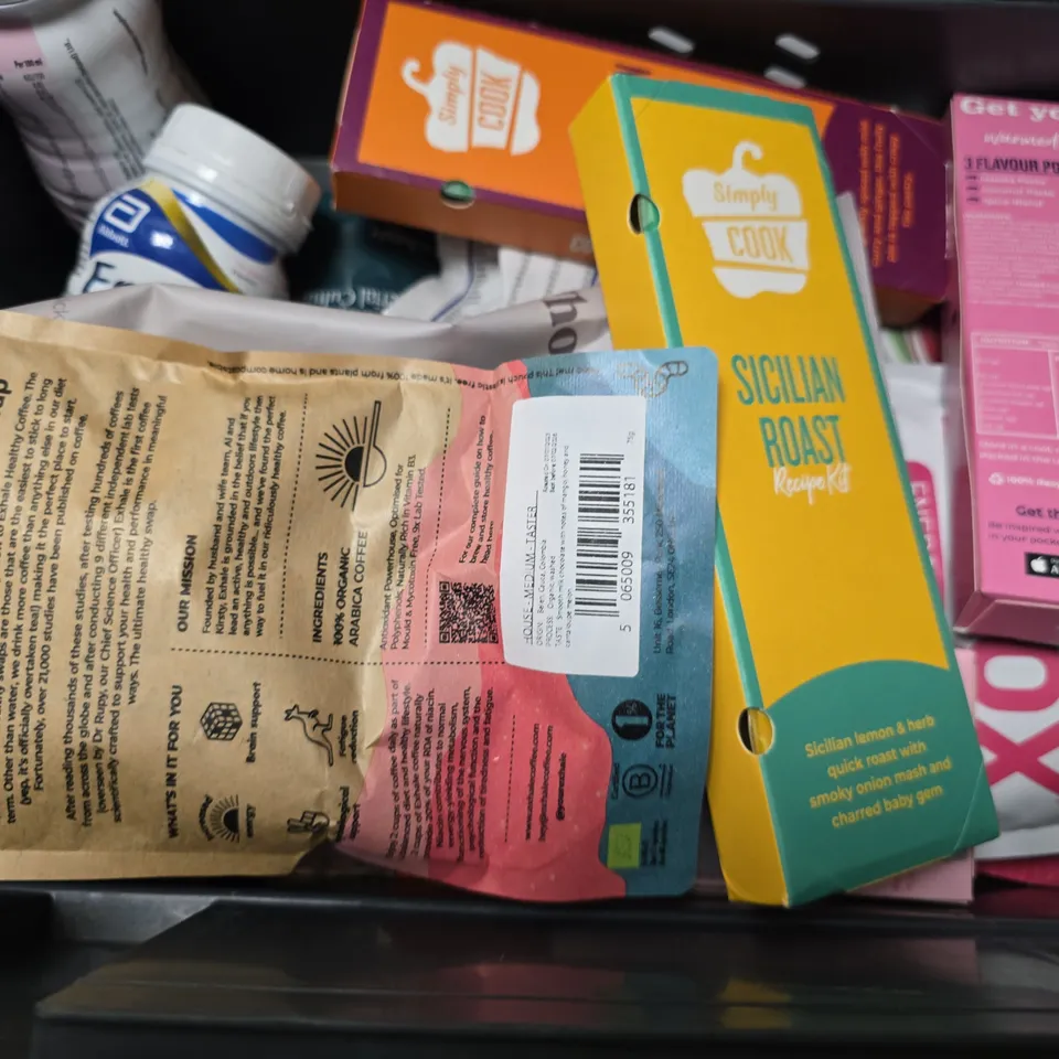 APPROXIMATELY 12 ASSORTED FOOD & DRINK ITEMS TO INCLUDE - SNACK HACKER SEASONING , PURITION WHOLEFOOD NUTRITION , ABBOTT ENSURE PLUS ETC