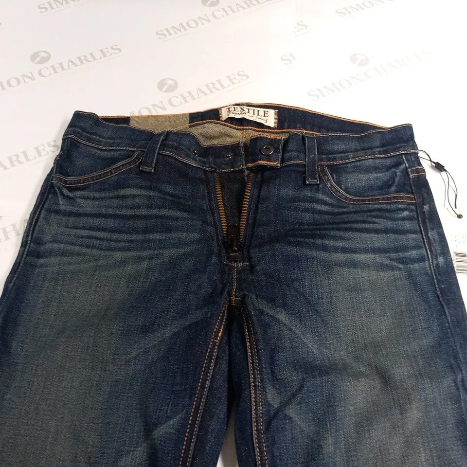 TEXTILE ELIZABETH AND JAMES JOHNNY BLUE PANTS SIZE 27