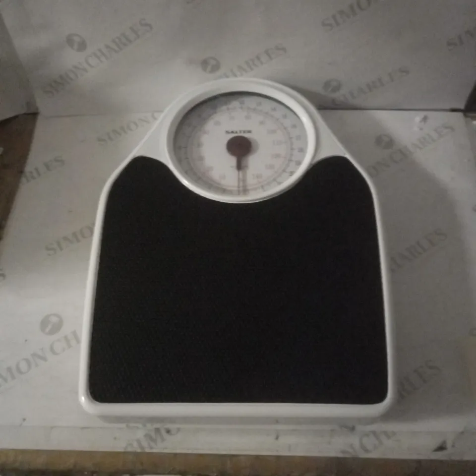 SALTER DOCTOR STYLE MECHANICAL SCALE RRP £40