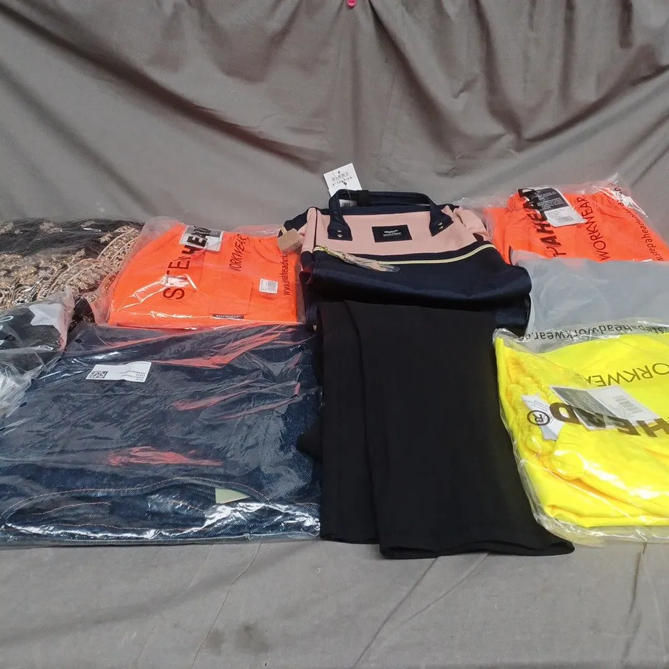 BOX OF ASSORTED CLOTHING ITEMS IN VARIOUS COLOURS, SIZES AND STYLES