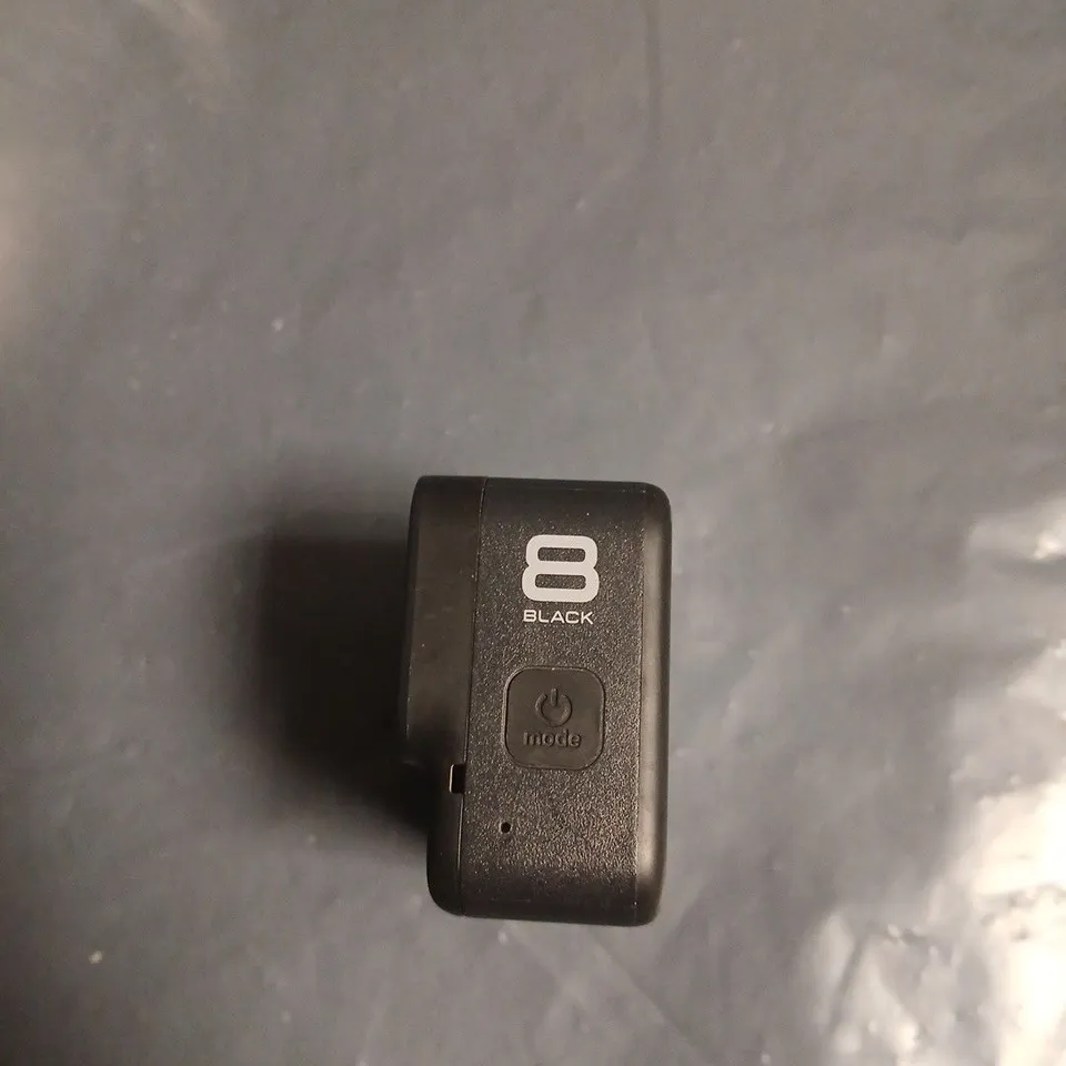 GOPRO HERO8 BLACK ACTION CAMERA WITH CARRY CASE
