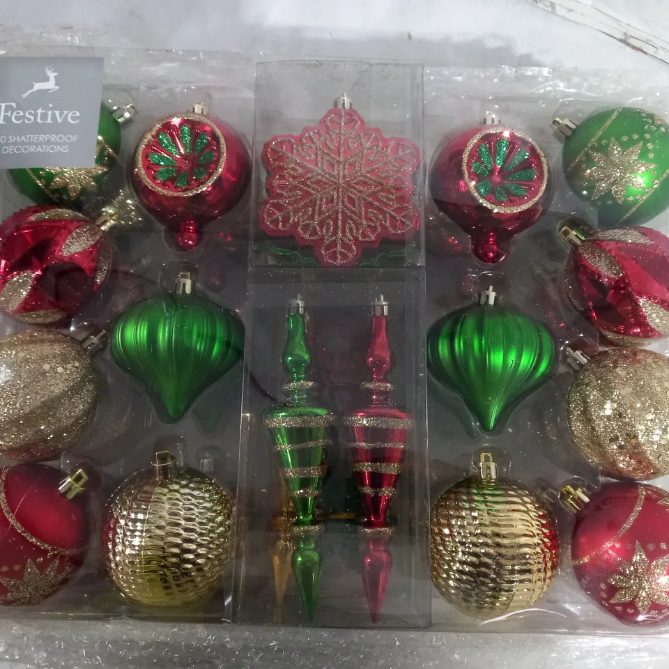 FESTIVE 50 PIECE MIXED SHATTERPROOF BAUBLE PACK