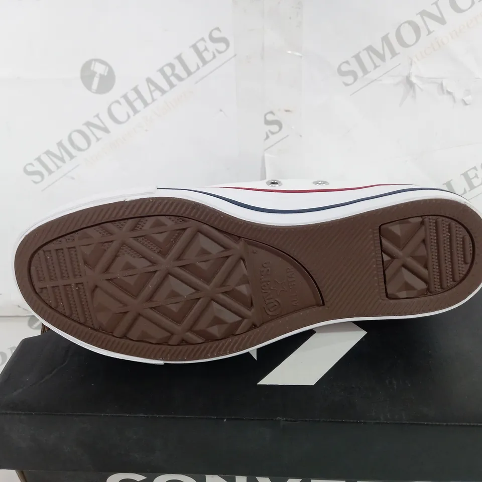 BOXED PAIR OF CONVERSE FOOTWEAR SIZE 4 