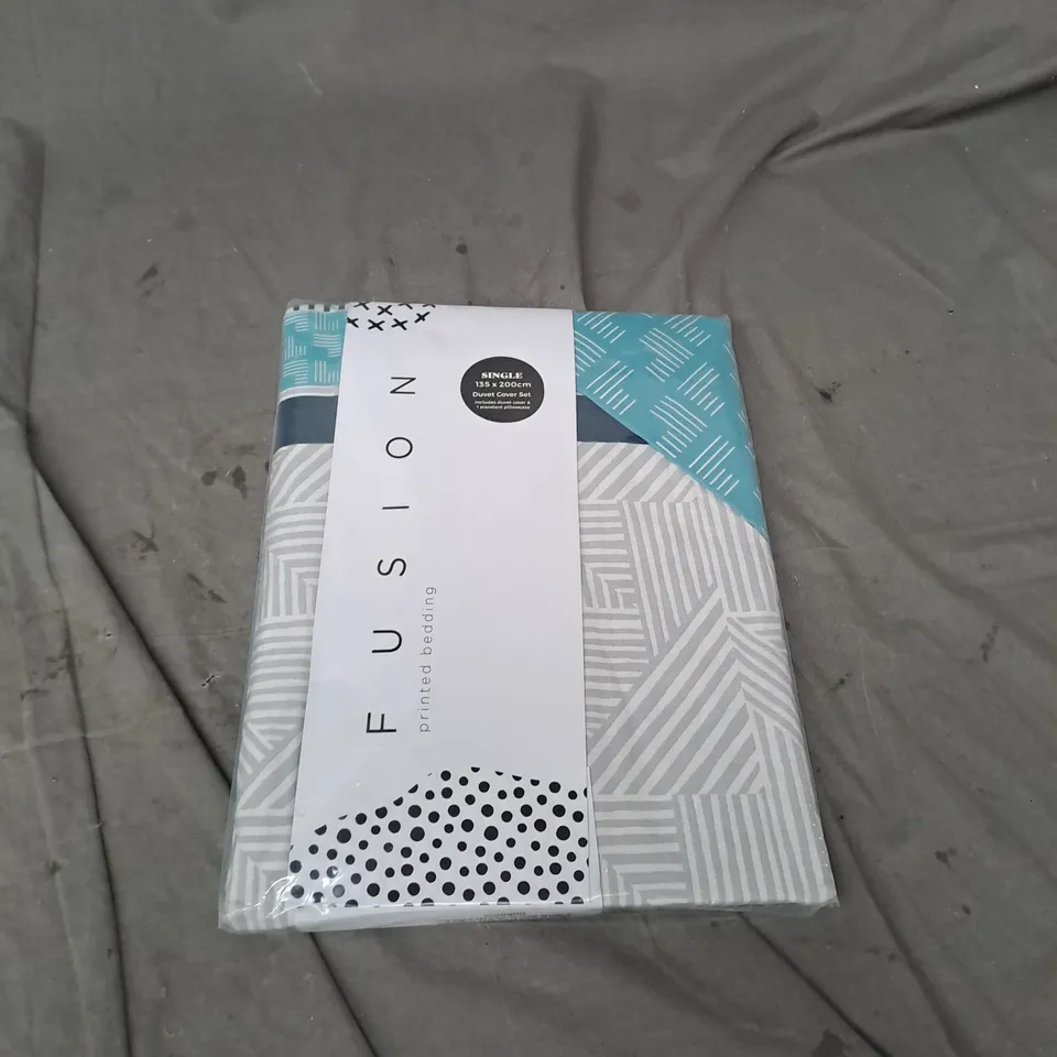 FUSION [RINTED BEDDING SINGLE IN BLUE/GREY