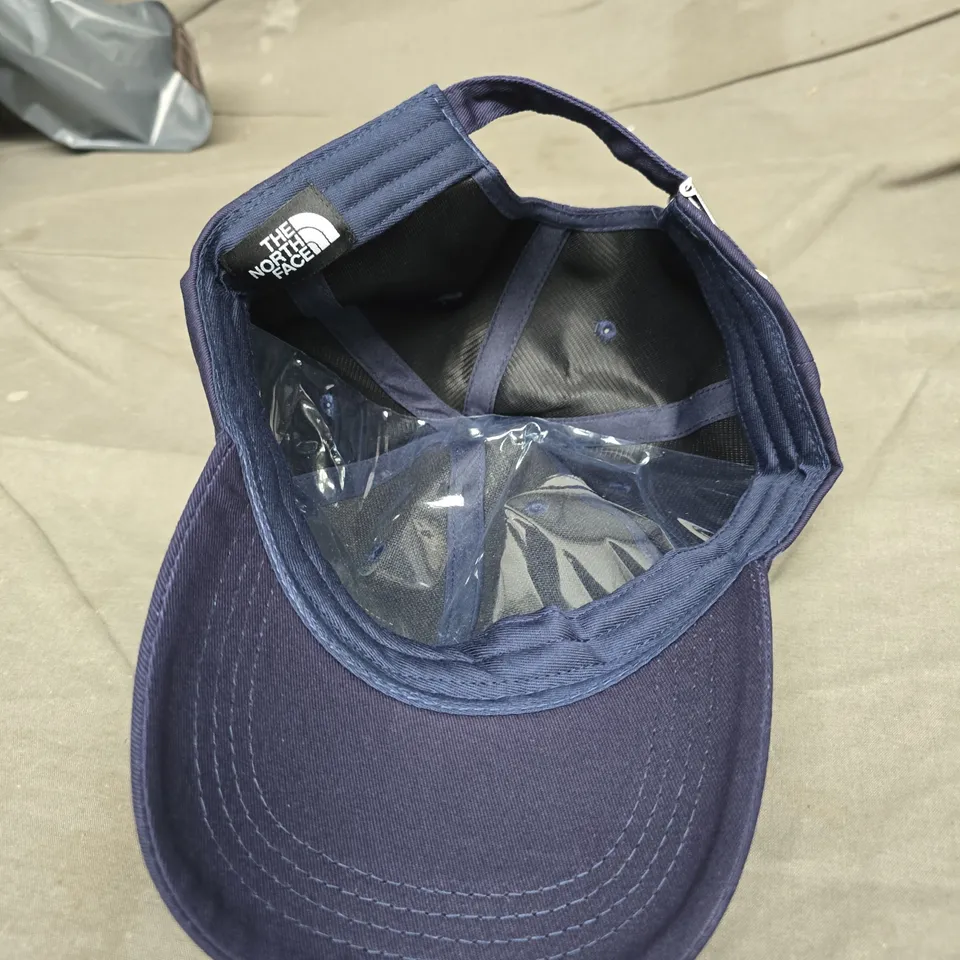 THE NORTH FACE NAVY BASEBALL CAP