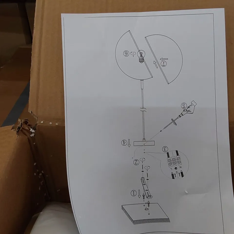 BOXED 3X 1 SINGLE PENDANT LIGHT (3 BOXES)