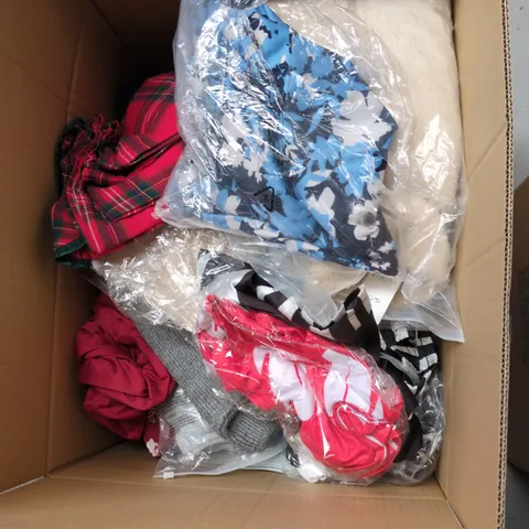 BOX OF APPROXIMATELY 20 ASSORTED CLOTHING ITEMS TO INCLUDE: GOT TOO SILLY SHIRT