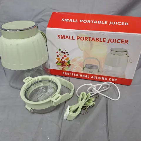 SMALL PORTABLE JUICER – GREEN KITCHEN APPLIANCE (BOXED)