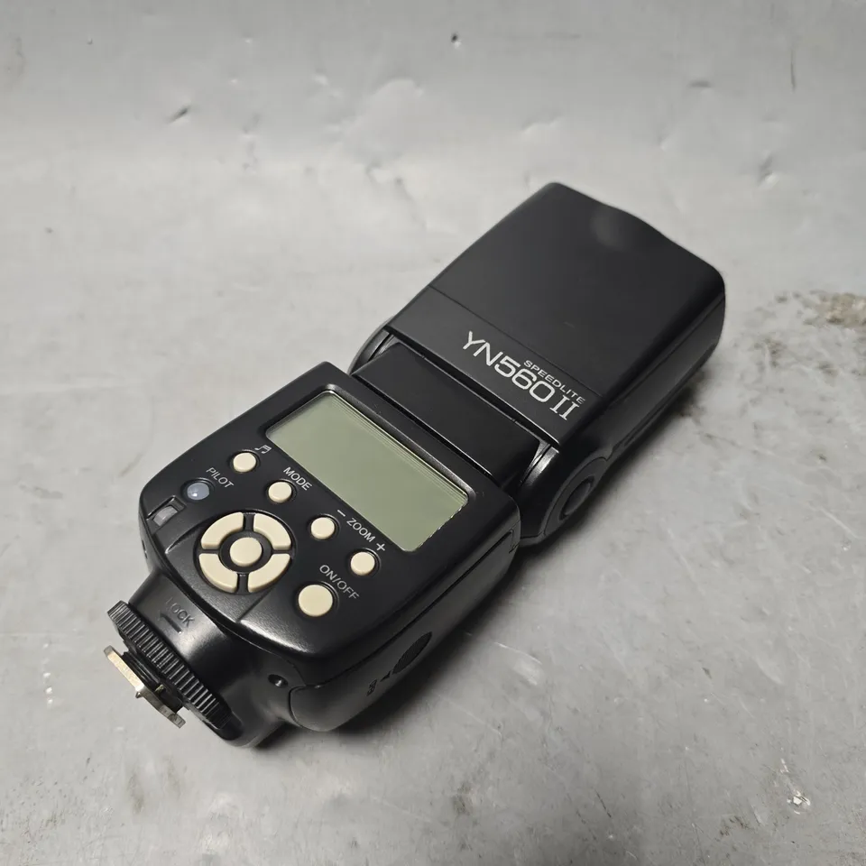 YONGUNO SPEEDLITE YN560 II CAMERA FLASH 