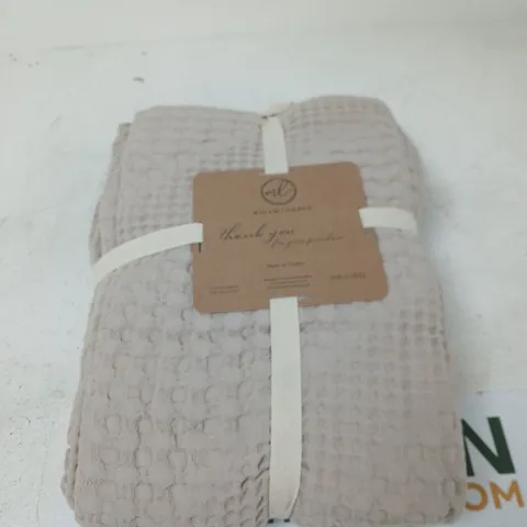 CREAM CHUNKY KNIT THROW BLANKET