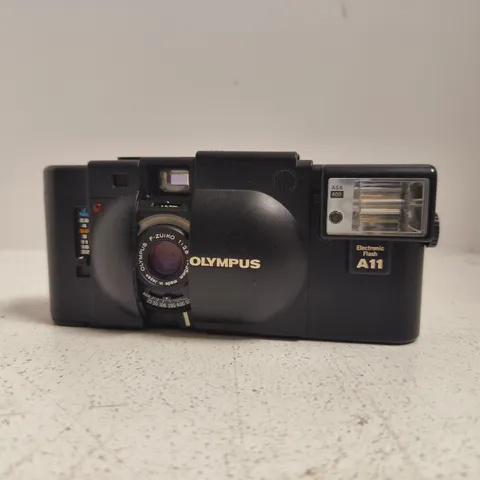 OLYMPUS XA-SERIES 35MM COMPACT FILM CAMERA