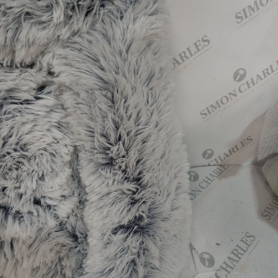 GREY AND WHITE FLUFFY DOG BED