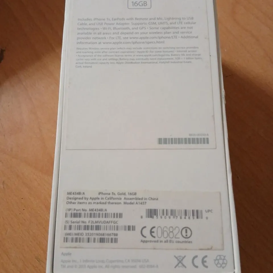 APPLE IPHONE SE 16GB – SILVER – BOXED