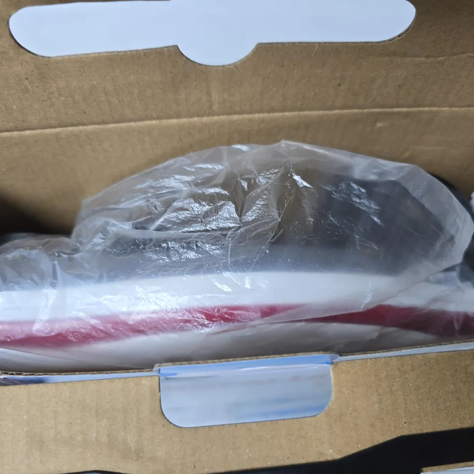 BOXED WARM FOOT BOTTOM CURE MASSAGER