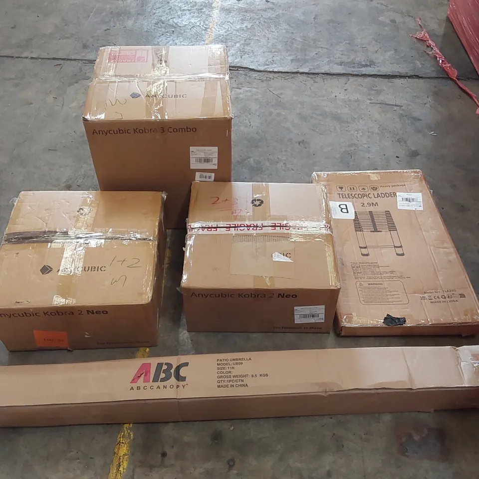 PALLET OF ASSORTED ITEMS INCLUDING: ANYCUBIC KOBRA 3 COMBO 3D PRINTER, 2X ANYCUBIC KOBRA 2 NEO 3D PRINTERS, 11FT PATIO UMBRELLA, 2.9M TELESCOPIC LADDER ECT