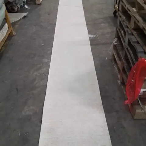 QUALITY DESIGNER AREA RUG - APPROXIMATELY 600X60CM