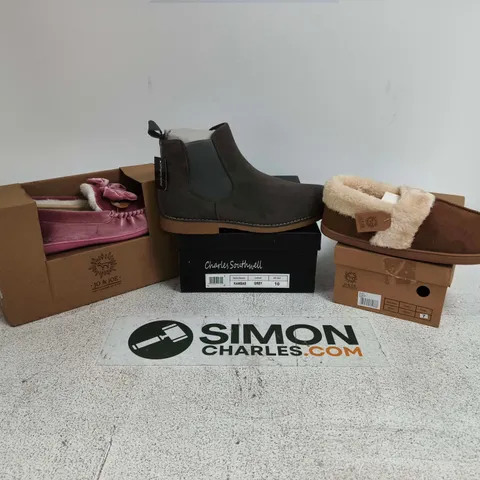 APPROXIMATELY 9 ASSORTED BOXED PAIRS OF SHOES AND FOOTWEAR ITEMS IN VARIOUS STYLES AND SIZES TO INCLUDE BRANDS SUCH AS JO&JOE, CHARLES SOUTHWELL
