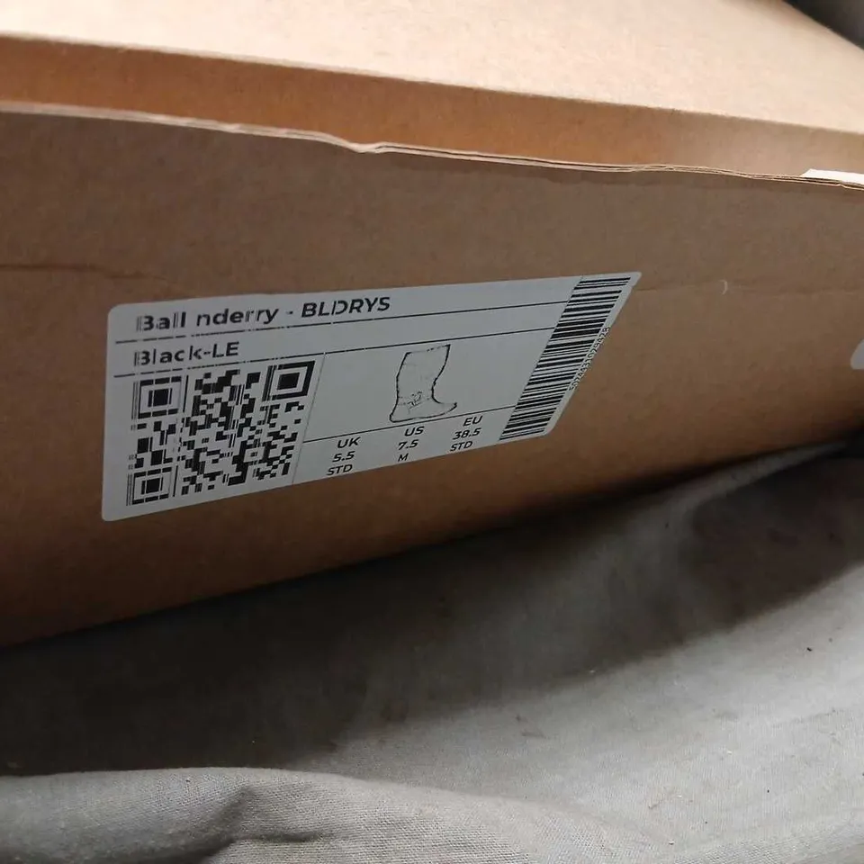 HOTTER BLACK KNEE-HIGH LEATHER BOOT – UK 5.5 (EU 39)