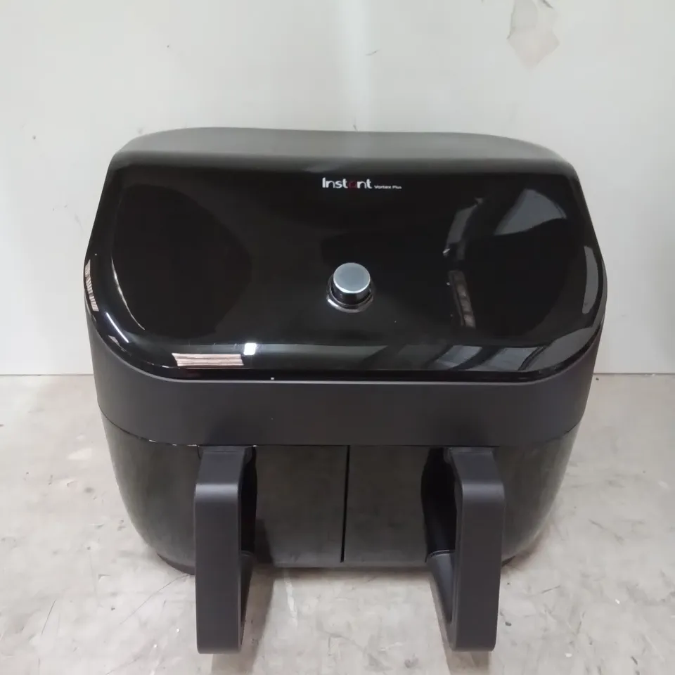BOXED INSTANT VORTEX 8 IN 1 PLUS DOUBLE AIR FRYER 7.6L 
