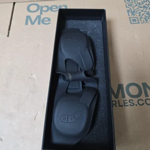 BOXED LUNAMOUR ONYX EYE FIX PRO 