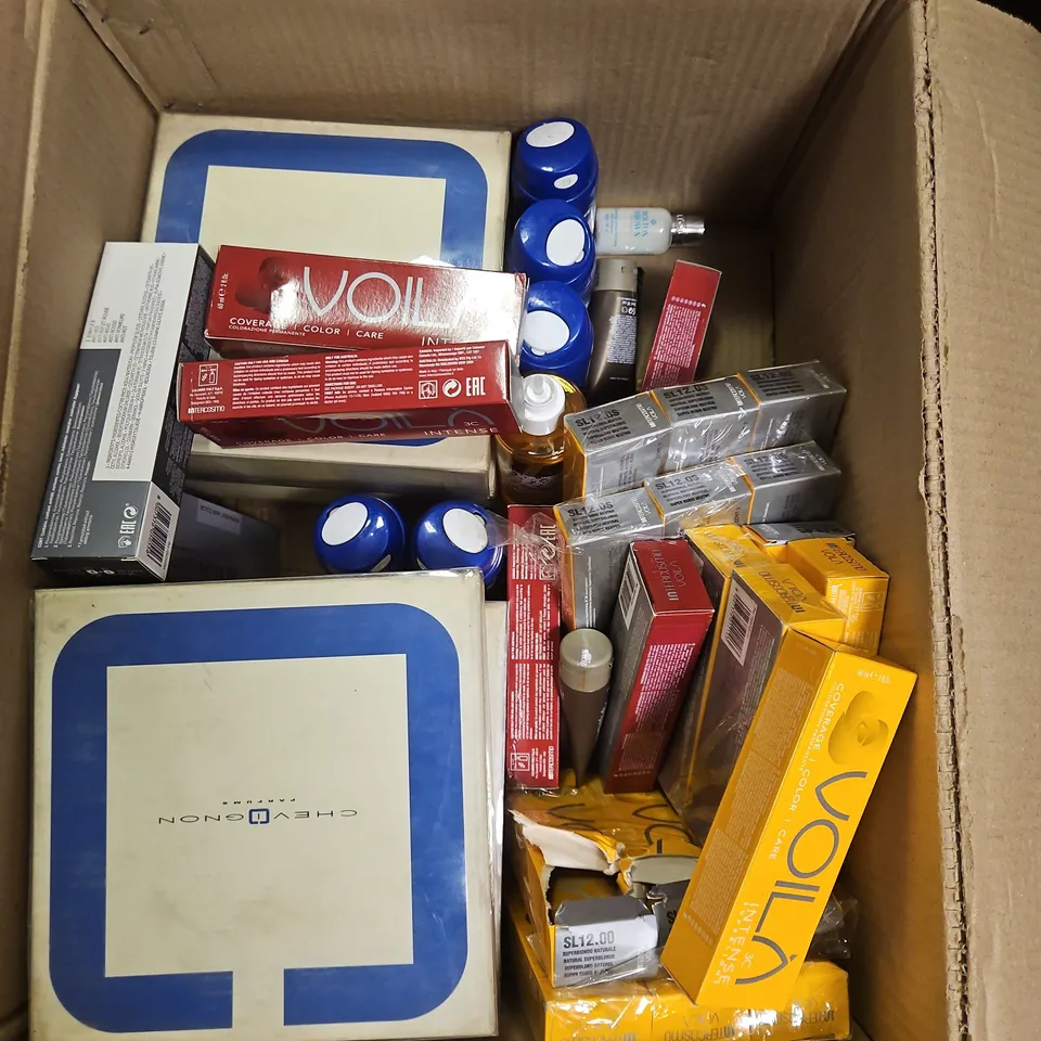 BOX OF APPROXIMATELY 20 ASSORTED COSMETIC PRODUCTS TO INCLUDE - VOILA PERMANENT HAIR COLOUR - PRADA CANDY SHOWER GEL - MOLTON BROWN BODY LOTION - ETC