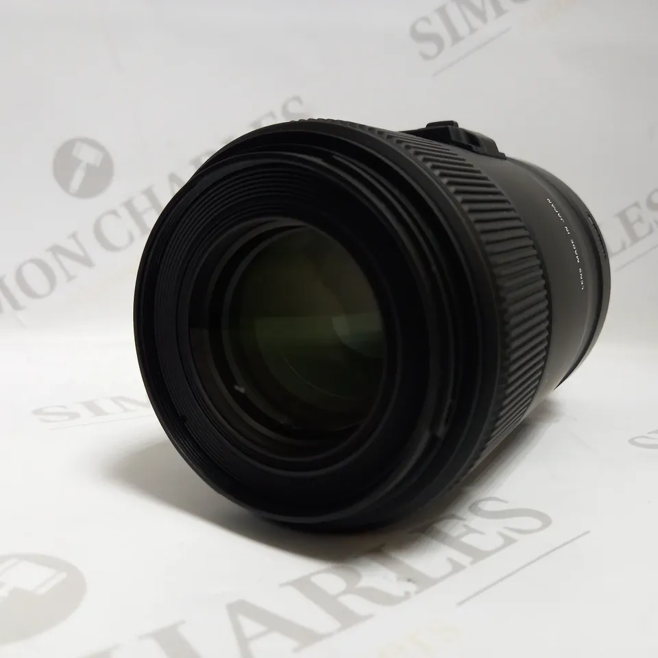 SIGMA 105MM F/2.8 EX MACRO DG HSM OPTICAL STABILISED LENS CANON FIT RRP £499.99