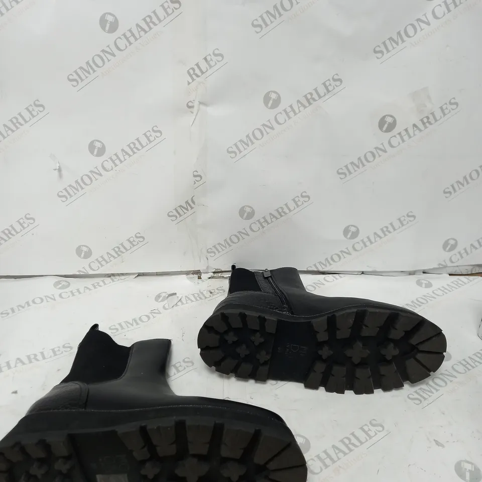 MODA IN PELLE GERRI BLACK LEATHER UK 6 - BOXED 