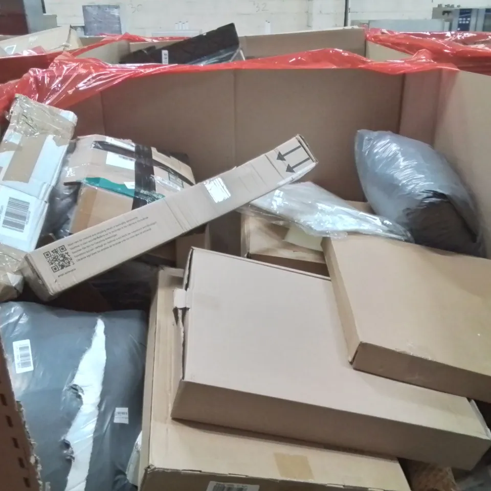 PALLET OF ASSORTED HOUSEHOLD GOODS AND PRODUCTS TO INCLUDE;PIANO FITNESS RACK, STAINLESS STEEL LITTER BOX, BLINDS, TOILET SEAT AND OTHER ASSORTED ITEMS...