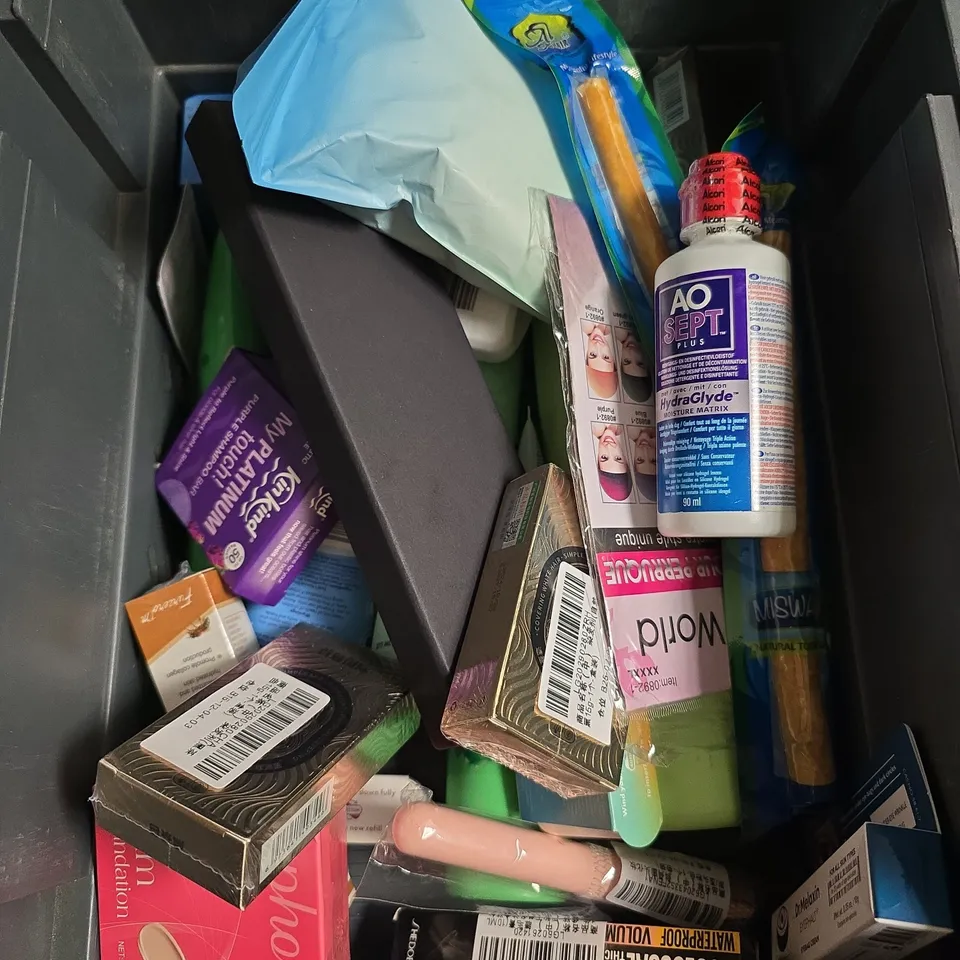 APPROXIMATEY 15 HEALTH AND BEAUTY PRODUCTS TO INCLUDE AMIKA THE KURE, WILD DEODRANT, AND GIVE ME CONDITIONER ETC. - COLLECTION ONLY