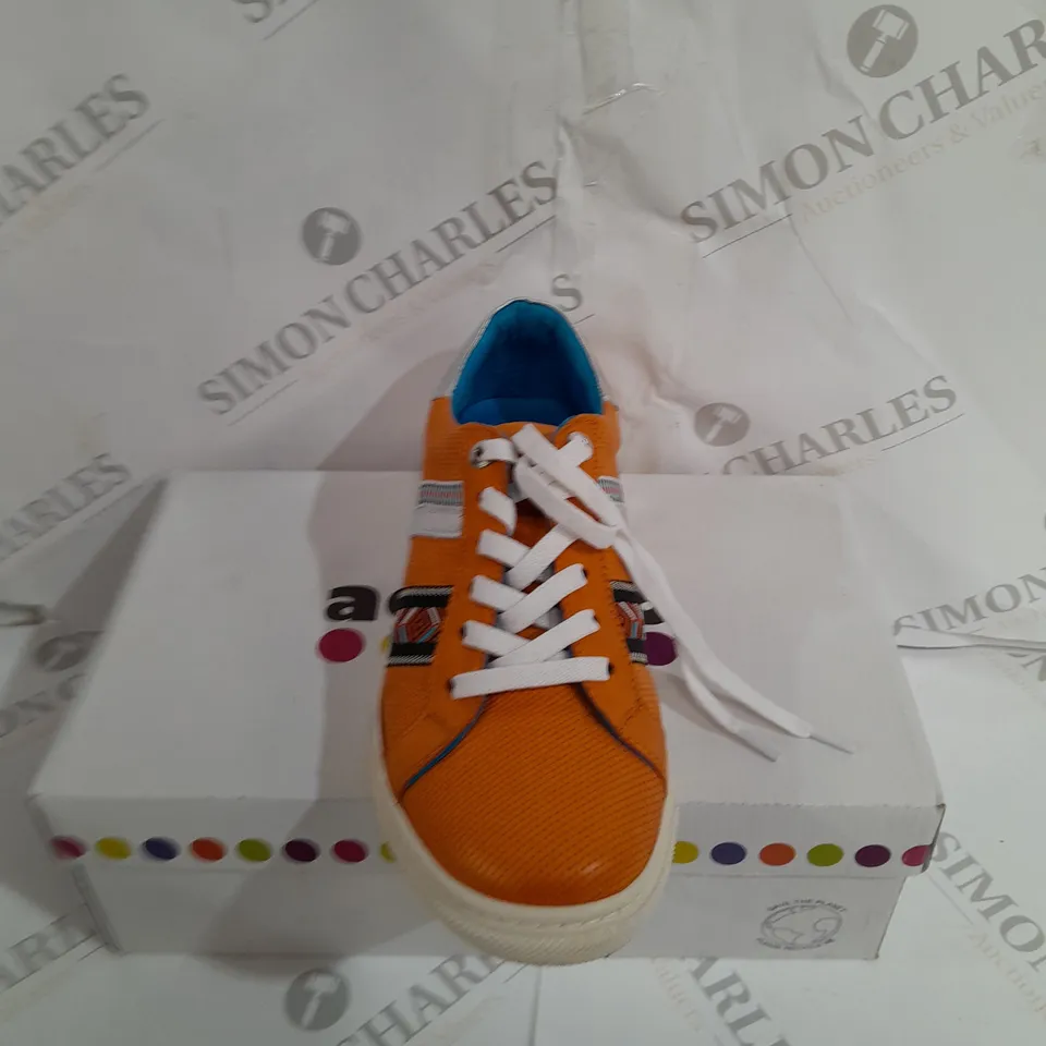 BOXED ADESSO ORANGE CASUAL TRAINERS SIZE 6