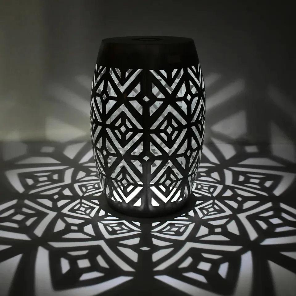 BOXED SILVER 45.7CM H SOLAR POWER OUTDOOR FLOOR LAMP