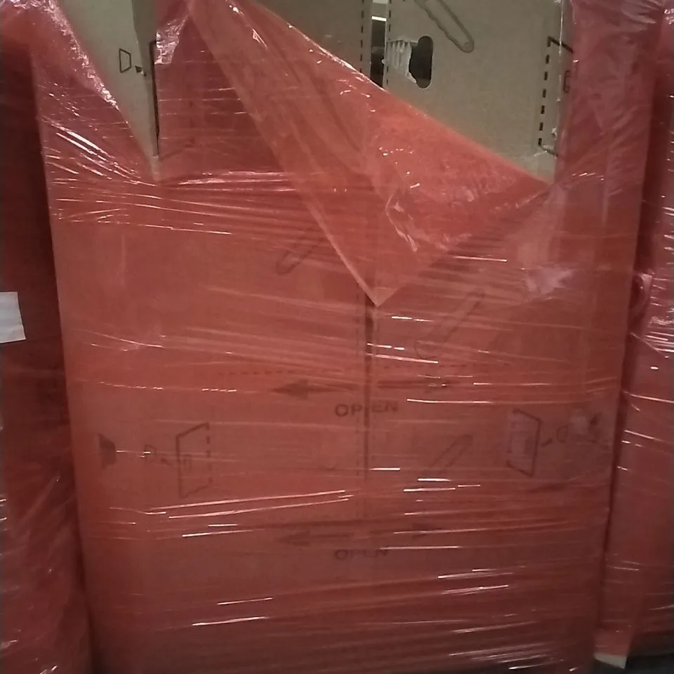 PALLET OF ASSORTED ITEMS INCLUDING - ROLLER BLINDS , MOON LIGHT 