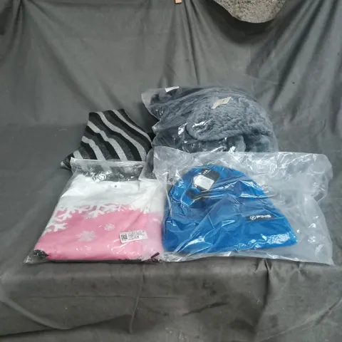 BOX OF APPROXIMATELY 18 ASSORTED CLOTHING ITEMS TO INCLUDE GREY STRIPED JUMPER, GREY FLEECE BATH ROBE, XMAS JUMPER, BEANIE HAT ETC