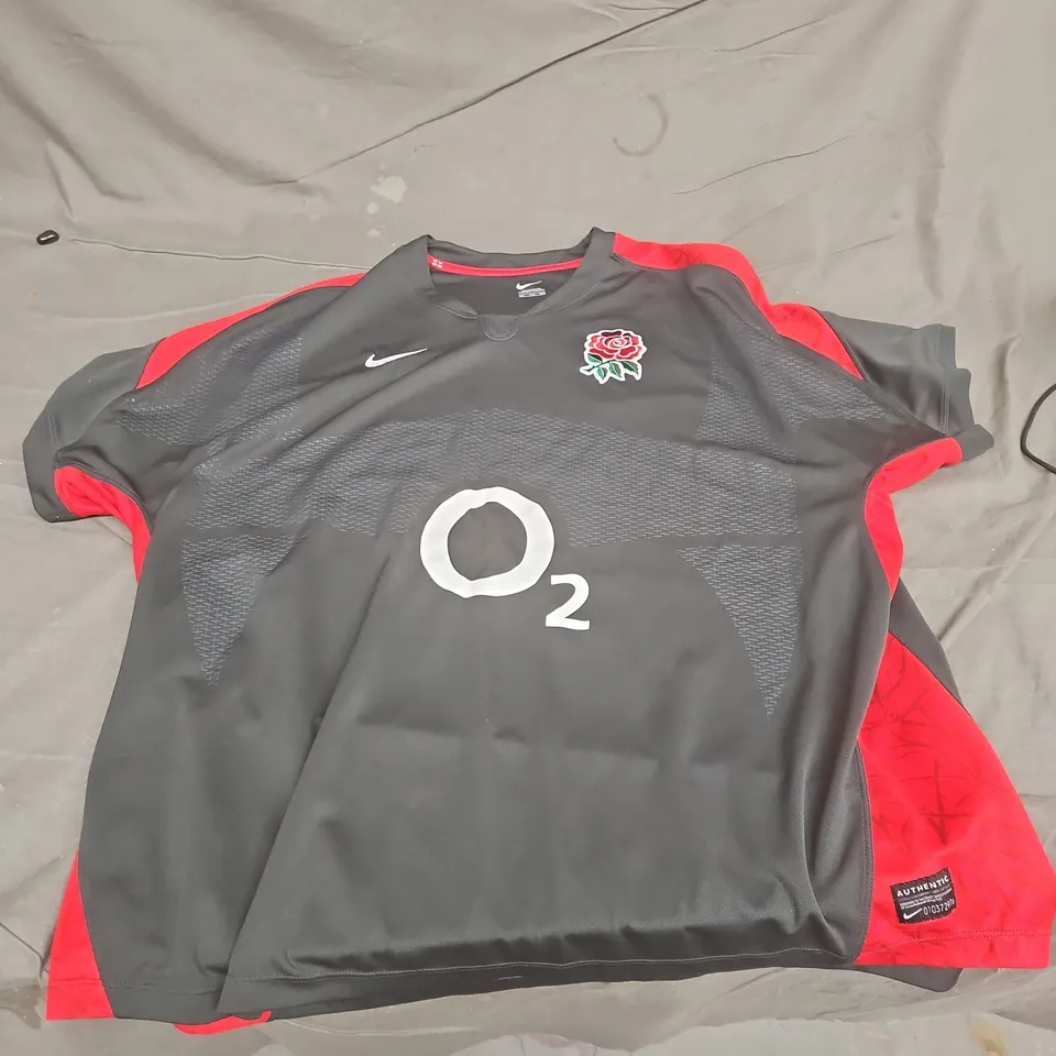 NIKE ENGLAND ROSE CREST JERSEY – BLACK WITH RED TRIM, O2 SPONSOR, UK XXL