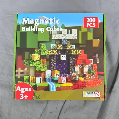 MAGNETIC BUILDING CUBES – 200 PIECES CONSTRUCTION TOY (AGES 3+)